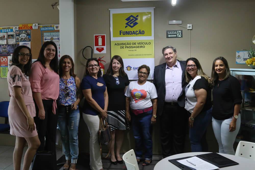 Fundação Banco do Brasil doa veículo para o GACC