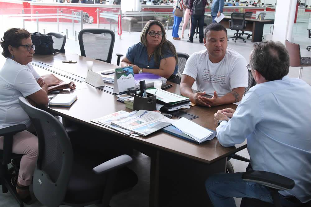 Secretário de Estado da Saúde recebe a diretoria do GACC