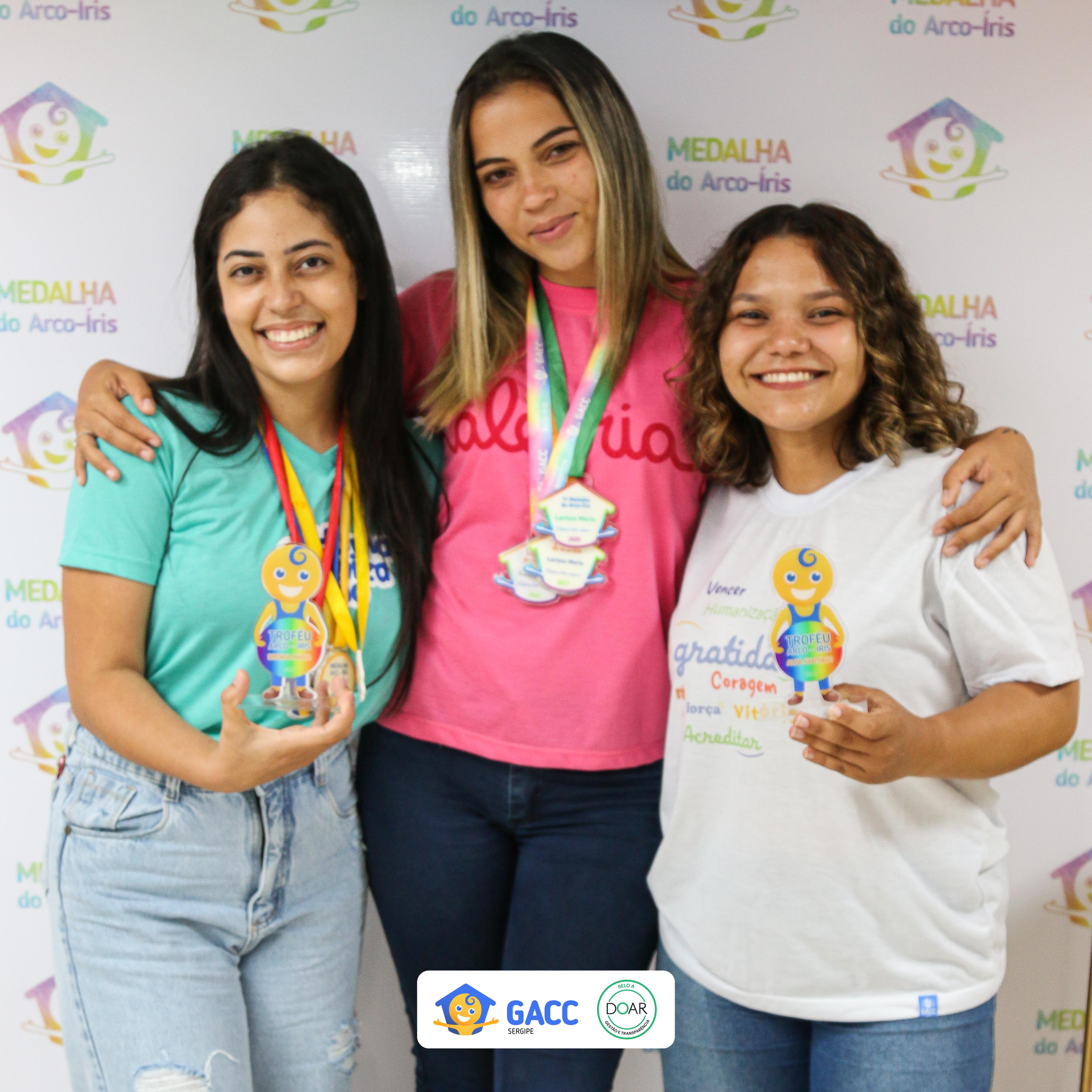 GACC/SE homenageia acolhidos com a Festa Arco-Íris