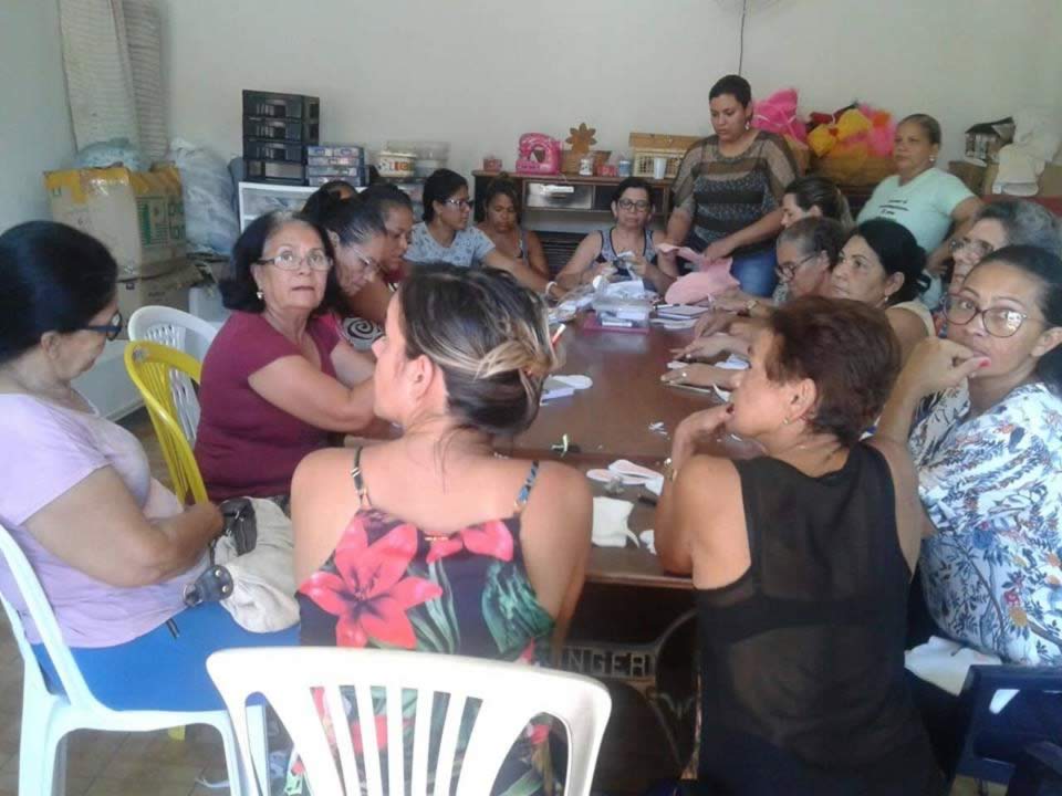 Turma do curso de Arte em Feltro inicia no GACC