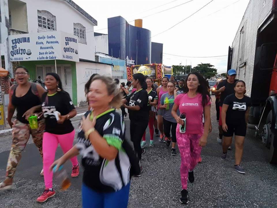 Herbalife realiza caminhada beneficente em prol do GACC