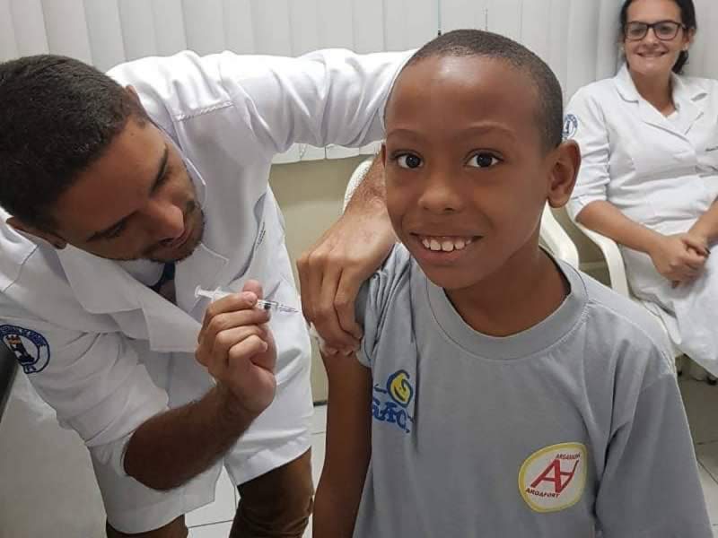 Acolhidos e colaboradores do GACC recebem vacina contra a gripe