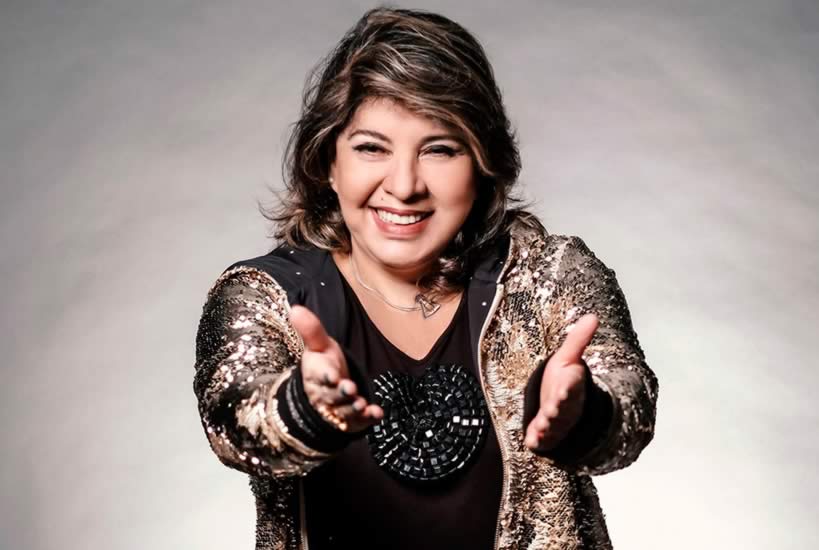 Roberta Miranda e Altemar Dutra Júnior fazem show em prol do GACC