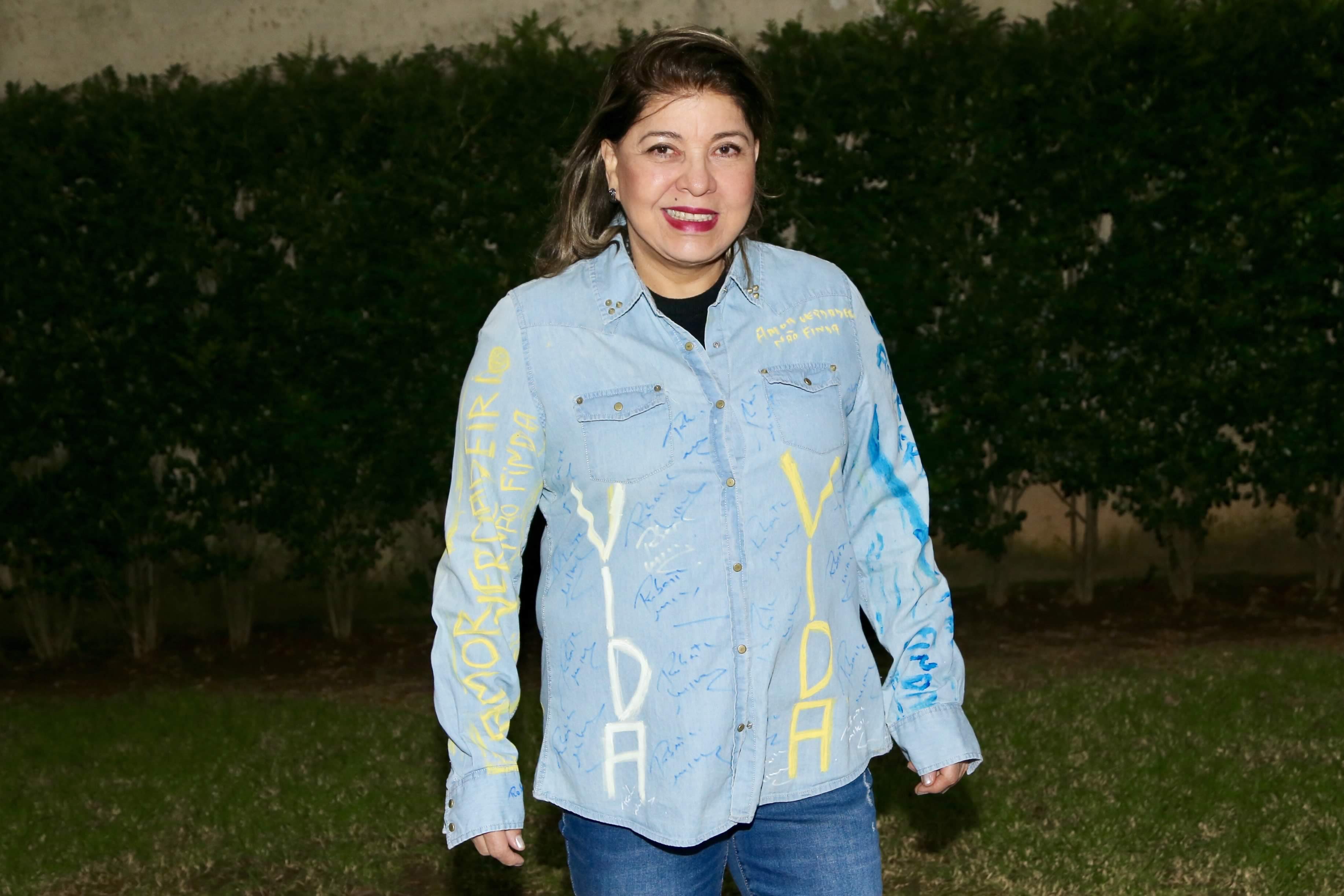 Roberta Miranda realiza campanha para ajudar crianças acolhidas pelo GACC