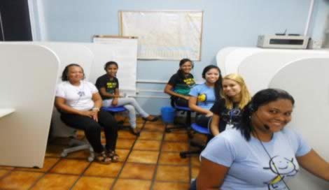 Hoje é o Dia da operadora de telemarketing