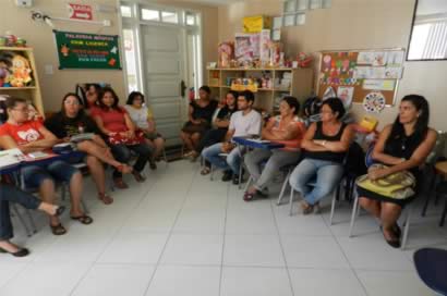 Reunião de voluntários aconteceu nesta manhã
