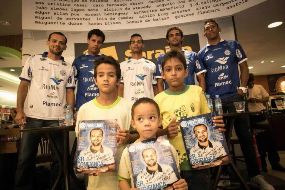Confiança lança revista e destaca a Campanha da Construção da sede do Gacc